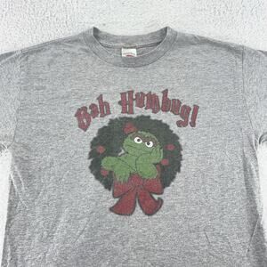 Sesame Street Oscar the Grouch Shirt Mens Medium Gray Christmas Bah Humbug Tee
